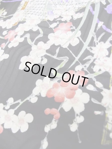 画像14: L0727F  振袖 女性用着物 あやめ、扇柄 シルク（正絹）   黒, 花 【中古】 【USED】 【リサイクル】 ★★★☆☆ (14)