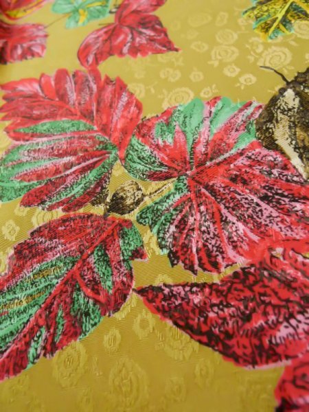 画像11: L0727G  振袖 女性用着物  化繊  淡い ベージュ, 葉 【中古】 【USED】 【リサイクル】 ★★★☆☆ (11)