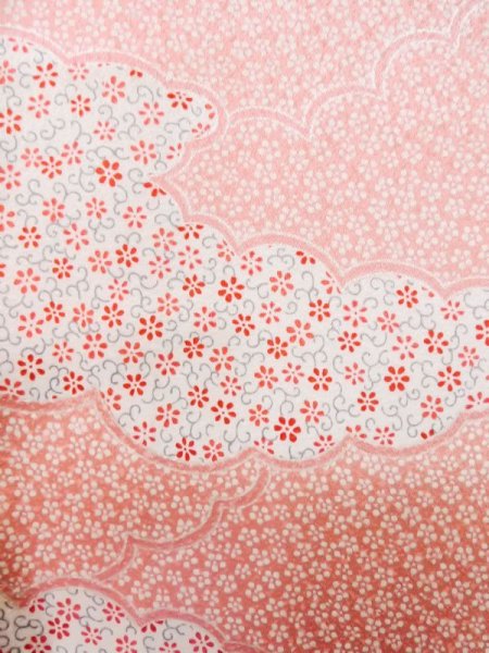 画像7: L0727I  振袖 女性用着物  シルク(正絹) 淡い 薄い 桃色, 花 【中古】 【USED】 【リサイクル】 ★★☆☆☆ (7)
