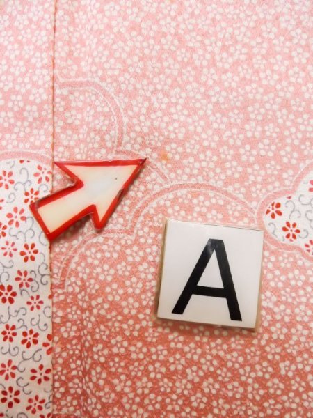 画像16: L0727I  振袖 女性用着物  シルク(正絹) 淡い 薄い 桃色, 花 【中古】 【USED】 【リサイクル】 ★★☆☆☆ (16)