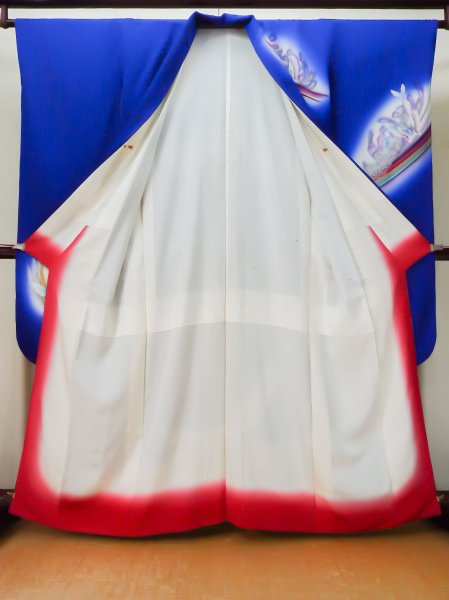 画像4: L0727J  振袖 女性用着物  シルク(正絹)  鮮やか 青, 蝶々 【中古】 【USED】 【リサイクル】 ★★☆☆☆ (4)