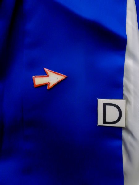 画像21: L0727J  振袖 女性用着物  シルク(正絹)  鮮やか 青, 蝶々 【中古】 【USED】 【リサイクル】 ★★☆☆☆ (21)