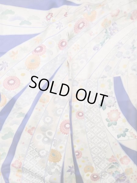 画像5: L0727K  振袖 女性用着物 青海波、花菱、七宝柄 シルク(正絹) 淡い 薄い 桃色, 熨斗 鮮やか【中古】 【USED】 【リサイクル】 ★★☆☆☆ (5)