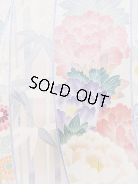 画像9: L0727K  振袖 女性用着物 青海波、花菱、七宝柄 シルク(正絹) 淡い 薄い 桃色, 熨斗 鮮やか【中古】 【USED】 【リサイクル】 ★★☆☆☆ (9)