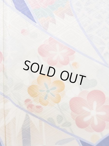 画像12: L0727K  振袖 女性用着物 青海波、花菱、七宝柄 シルク(正絹) 淡い 薄い 桃色, 熨斗 鮮やか【中古】 【USED】 【リサイクル】 ★★☆☆☆ (12)