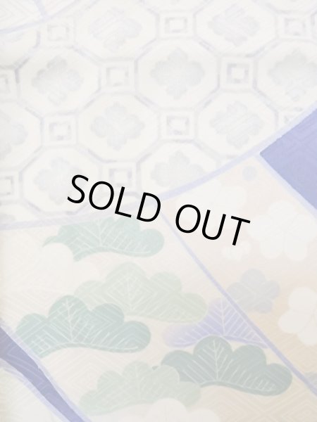 画像14: L0727K  振袖 女性用着物 青海波、花菱、七宝柄 シルク(正絹) 淡い 薄い 桃色, 熨斗 鮮やか【中古】 【USED】 【リサイクル】 ★★☆☆☆ (14)