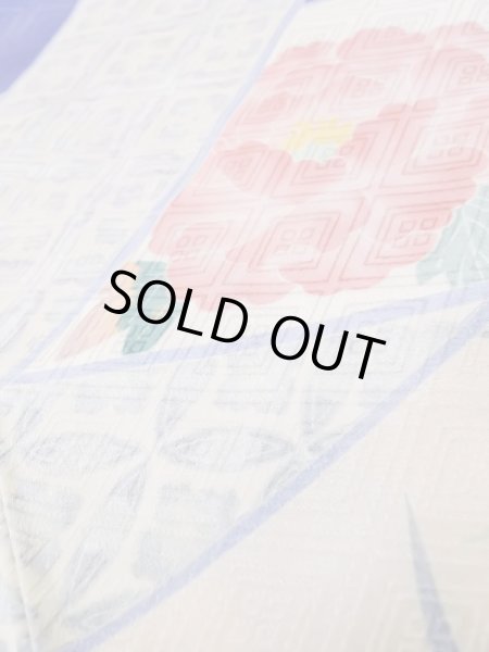 画像16: L0727K  振袖 女性用着物 青海波、花菱、七宝柄 シルク(正絹) 淡い 薄い 桃色, 熨斗 鮮やか【中古】 【USED】 【リサイクル】 ★★☆☆☆ (16)