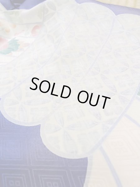 画像20: L0727K  振袖 女性用着物 青海波、花菱、七宝柄 シルク(正絹) 淡い 薄い 桃色, 熨斗 鮮やか【中古】 【USED】 【リサイクル】 ★★☆☆☆ (20)