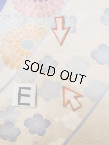 画像28: L0727K  振袖 女性用着物 青海波、花菱、七宝柄 シルク(正絹) 淡い 薄い 桃色, 熨斗 鮮やか【中古】 【USED】 【リサイクル】 ★★☆☆☆ (28)