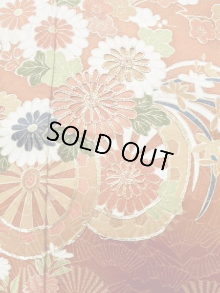 画像7: L0727L  振袖 女性用着物 花車 シルク(正絹)   橙色, 菊 【中古】 【USED】 【リサイクル】 ★★☆☆☆ (7)