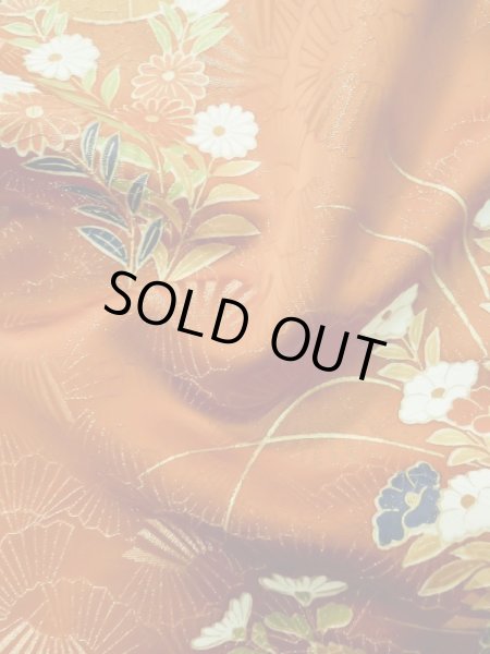 画像16: L0727L  振袖 女性用着物 花車 シルク(正絹)   橙色, 菊 【中古】 【USED】 【リサイクル】 ★★☆☆☆ (16)