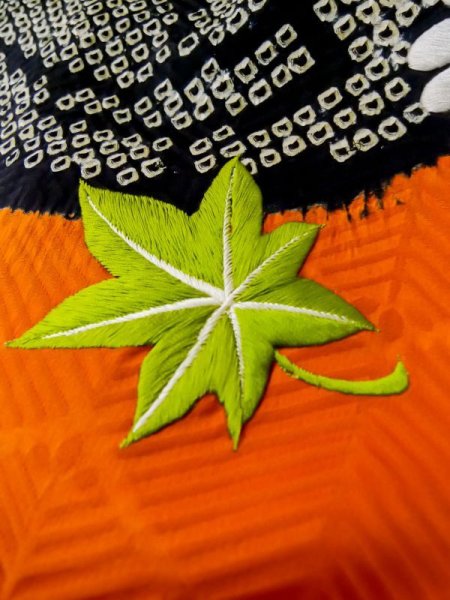 画像17: L0727M  振袖 女性用着物  シルク(正絹)   橙色, ぼたん 【中古】 【USED】 【リサイクル】 ★★★☆☆ (17)