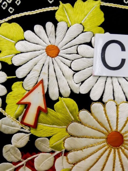 画像23: L0727M  振袖 女性用着物  シルク(正絹)   橙色, ぼたん 【中古】 【USED】 【リサイクル】 ★★★☆☆ (23)