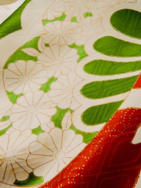 画像16: L0727N  振袖 女性用着物  シルク(正絹)   オフ ホワイト, 桜 【中古】 【USED】 【リサイクル】 ★☆☆☆☆ (16)