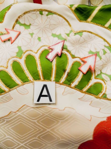 画像20: L0727N  振袖 女性用着物  シルク(正絹)   オフ ホワイト, 桜 【中古】 【USED】 【リサイクル】 ★☆☆☆☆ (20)