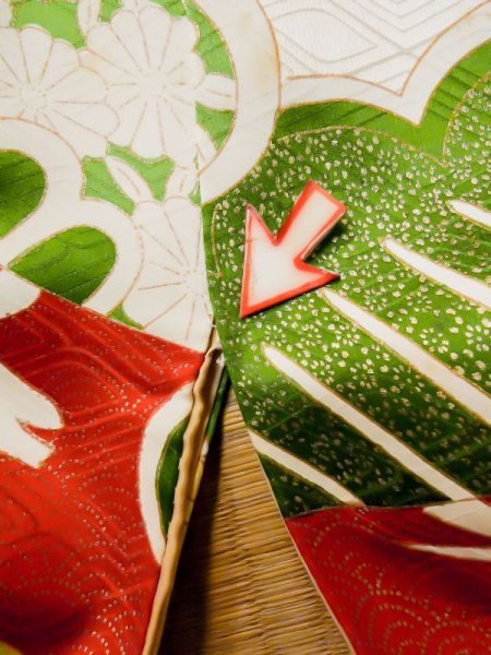 画像28: L0727N  振袖 女性用着物  シルク(正絹)   オフ ホワイト, 桜 【中古】 【USED】 【リサイクル】 ★☆☆☆☆ (28)