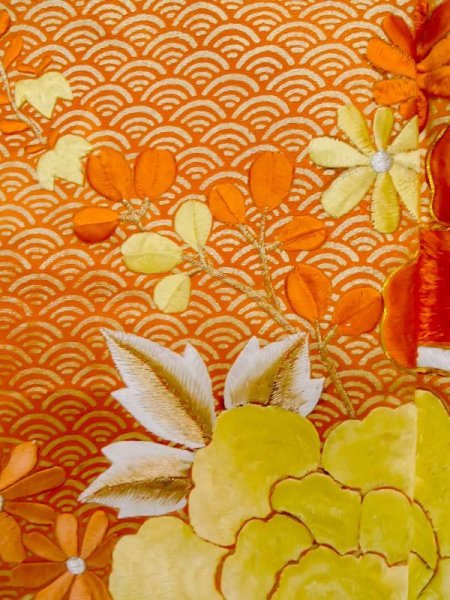 画像11: L0727O  振袖 女性用着物  シルク（正絹）   オフ　ホワイト, 花 【中古】 【USED】 【リサイクル】 ★★☆☆☆ (11)