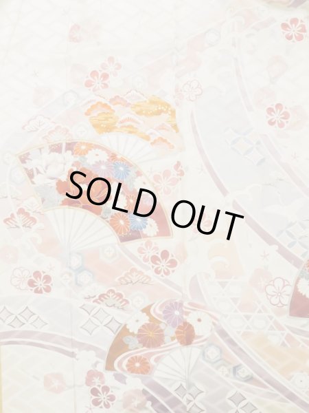 画像7: L0727P  振袖 女性用着物 扇、七宝、亀甲柄 シルク(正絹) 淡い 薄い マルチカラー, ぼたん 【中古】 【USED】 【リサイクル】 ★★☆☆☆ (7)