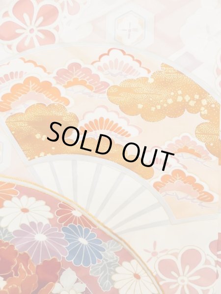 画像10: L0727P  振袖 女性用着物 扇、七宝、亀甲柄 シルク(正絹) 淡い 薄い マルチカラー, ぼたん 【中古】 【USED】 【リサイクル】 ★★☆☆☆ (10)