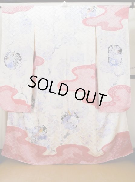 画像1: L0727R  振袖 女性用着物 鳥、青海波、壺、かのこ、□、〇、抽象的柄 シルク(正絹)  淡い 赤色, ぼたん 【中古】 【USED】 【リサイクル】 ★★★☆☆ (1)