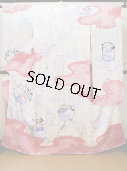 画像2: L0727R  振袖 女性用着物 鳥、青海波、壺、かのこ、□、〇、抽象的柄 シルク(正絹)  淡い 赤色, ぼたん 【中古】 【USED】 【リサイクル】 ★★★☆☆ (2)