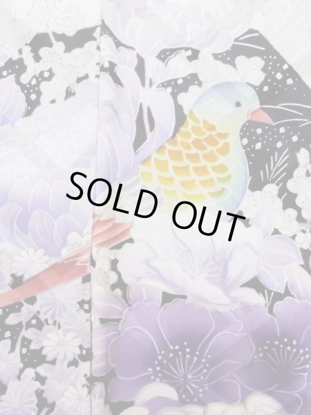 画像14: L0727R  振袖 女性用着物 鳥、青海波、壺、かのこ、□、〇、抽象的柄 シルク(正絹)  淡い 赤色, ぼたん 【中古】 【USED】 【リサイクル】 ★★★☆☆ (14)