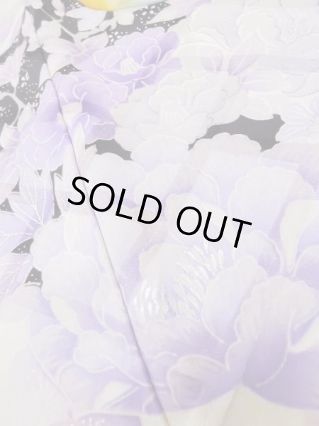 画像16: L0727R  振袖 女性用着物 鳥、青海波、壺、かのこ、□、〇、抽象的柄 シルク(正絹)  淡い 赤色, ぼたん 【中古】 【USED】 【リサイクル】 ★★★☆☆ (16)