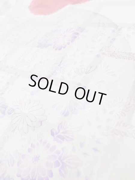 画像18: L0727R  振袖 女性用着物 鳥、青海波、壺、かのこ、□、〇、抽象的柄 シルク(正絹)  淡い 赤色, ぼたん 【中古】 【USED】 【リサイクル】 ★★★☆☆ (18)