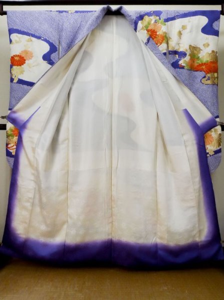 画像4: L0727W  振袖 女性用着物  シルク(正絹)   白, 菊 【中古】 【USED】 【リサイクル】 ★★★☆☆ (4)