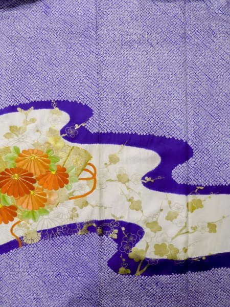 画像8: L0727W  振袖 女性用着物  シルク(正絹)   白, 菊 【中古】 【USED】 【リサイクル】 ★★★☆☆ (8)