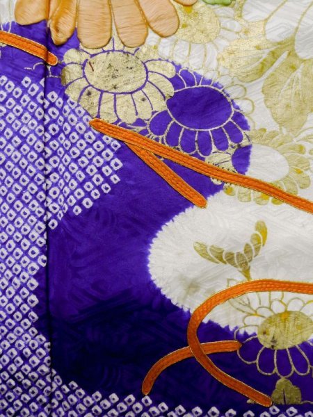 画像11: L0727W  振袖 女性用着物  シルク(正絹)   白, 菊 【中古】 【USED】 【リサイクル】 ★★★☆☆ (11)