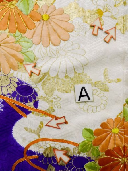 画像20: L0727W  振袖 女性用着物  シルク(正絹)   白, 菊 【中古】 【USED】 【リサイクル】 ★★★☆☆ (20)