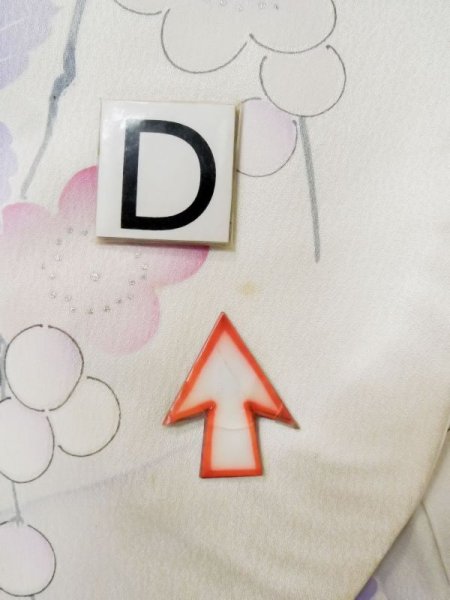 画像23: L0727X  振袖 女性用着物  シルク(正絹)  薄い 紫色, ぼたん 【中古】 【USED】 【リサイクル】 ★★☆☆☆ (23)