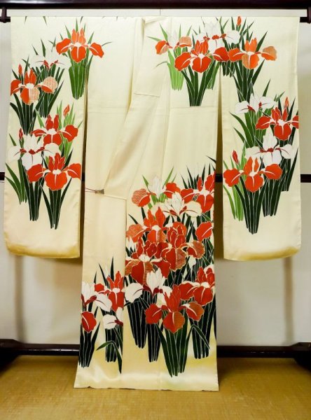 画像3: L0727Y  振袖 女性用着物 レア柄 シルク(正絹) 淡い 薄い 黄色, あやめ 【中古】 【USED】 【リサイクル】 ★★☆☆☆ (3)