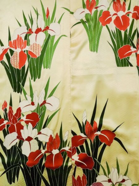 画像6: L0727Y  振袖 女性用着物 レア柄 シルク(正絹) 淡い 薄い 黄色, あやめ 【中古】 【USED】 【リサイクル】 ★★☆☆☆ (6)