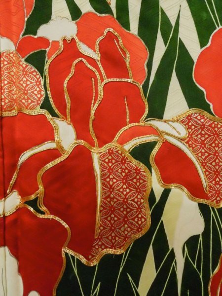 画像9: L0727Y  振袖 女性用着物 レア柄 シルク(正絹) 淡い 薄い 黄色, あやめ 【中古】 【USED】 【リサイクル】 ★★☆☆☆ (9)