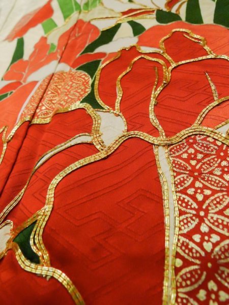 画像14: L0727Y  振袖 女性用着物 レア柄 シルク(正絹) 淡い 薄い 黄色, あやめ 【中古】 【USED】 【リサイクル】 ★★☆☆☆ (14)