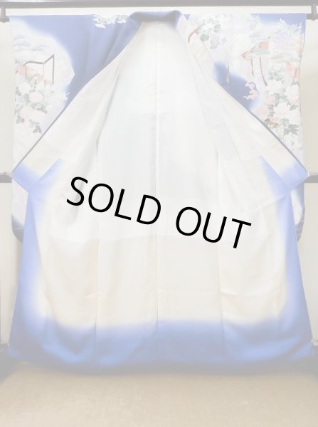 画像4: L0727Z  振袖 女性用着物 几帳、貝桶柄 シルク(正絹)  鮮やか 青, ぼたん 【中古】 【USED】 【リサイクル】 ★★☆☆☆ (4)