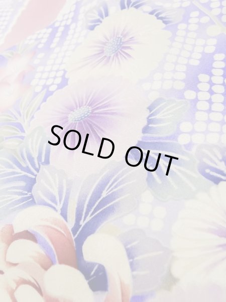 画像16: L0728B  振袖 女性用着物 花車柄 シルク(正絹)  淡い 赤色, ぼたん 【中古】 【USED】 【リサイクル】 ★★★☆☆ (16)