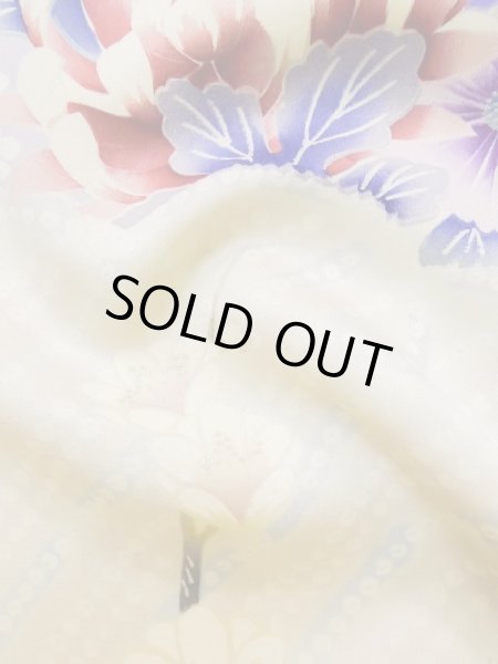 画像17: L0728B  振袖 女性用着物 花車柄 シルク(正絹)  淡い 赤色, ぼたん 【中古】 【USED】 【リサイクル】 ★★★☆☆ (17)