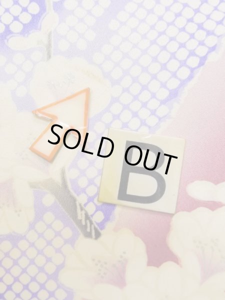 画像21: L0728B  振袖 女性用着物 花車柄 シルク(正絹)  淡い 赤色, ぼたん 【中古】 【USED】 【リサイクル】 ★★★☆☆ (21)