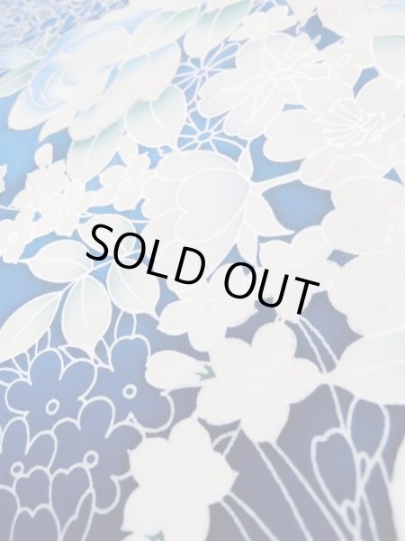 画像18: L0728D  振袖 女性用着物  シルク(正絹)  鮮やか 青, 花 【中古】 【USED】 【リサイクル】 ★★★★☆ (18)