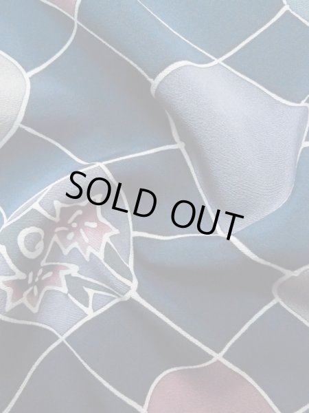 画像12: L0803D  羽織 女性用着物  シルク(正絹)   紺, 花 【中古】 【USED】 【リサイクル】 ★★☆☆☆ (12)