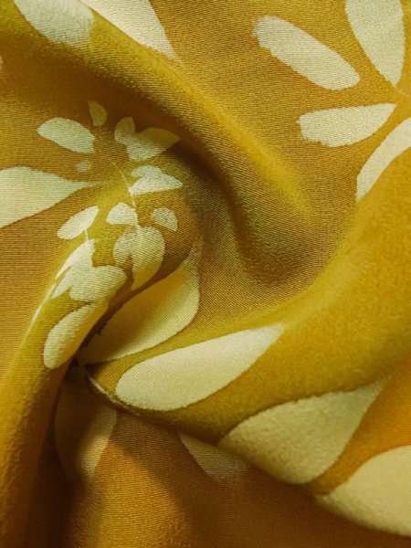 画像12: L0803L  羽織 女性用着物  シルク(正絹) 淡い 茶色み 橙色, 葉 淡い【中古】 【USED】 【リサイクル】 ★★★☆☆ (12)