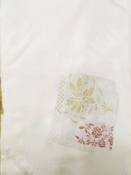 画像4: L0803Q  羽織 女性用着物  シルク(正絹)   白, 花 【中古】 【USED】 【リサイクル】 ★★☆☆☆ (4)