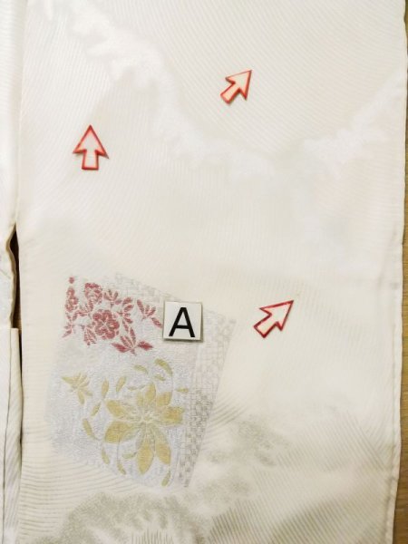 画像16: L0803Q  羽織 女性用着物  シルク(正絹)   白, 花 【中古】 【USED】 【リサイクル】 ★★☆☆☆ (16)
