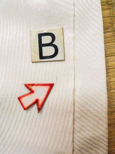 画像17: L0803Q  羽織 女性用着物  シルク(正絹)   白, 花 【中古】 【USED】 【リサイクル】 ★★☆☆☆ (17)