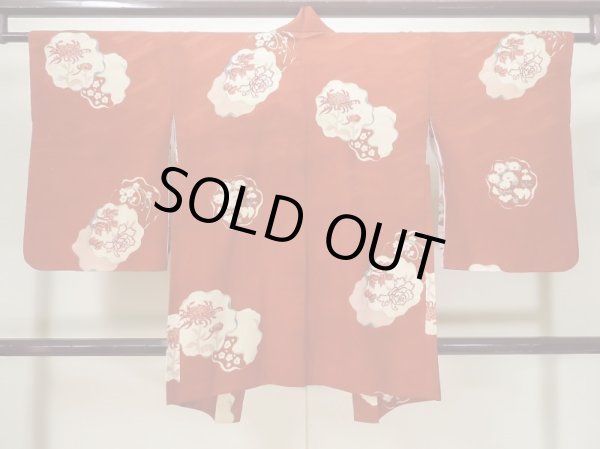 画像2: L0803R  羽織 女性用着物 地紋:矢羽根 シルク(正絹)   赤色, 花 【中古】 【USED】 【リサイクル】 ★★☆☆☆ (2)