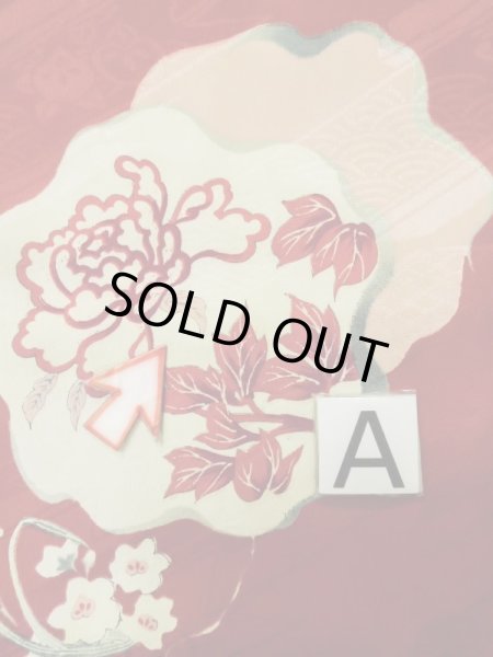 画像16: L0803R  羽織 女性用着物 地紋:矢羽根 シルク(正絹)   赤色, 花 【中古】 【USED】 【リサイクル】 ★★☆☆☆ (16)