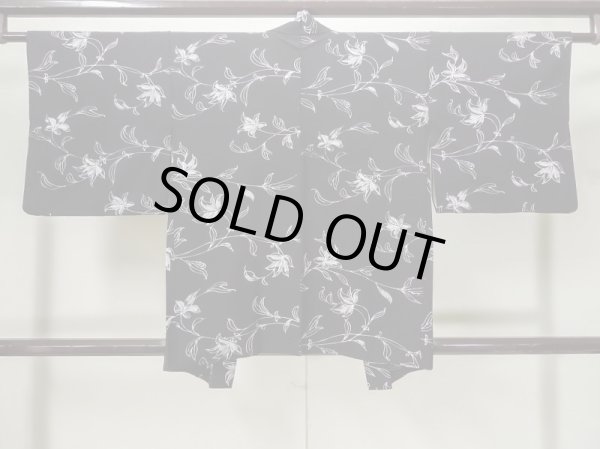 画像2: L0803T Mint  羽織 女性用着物  シルク(正絹)   黒, 花 【中古】 【USED】 【リサイクル】 ★★★★☆ (2)